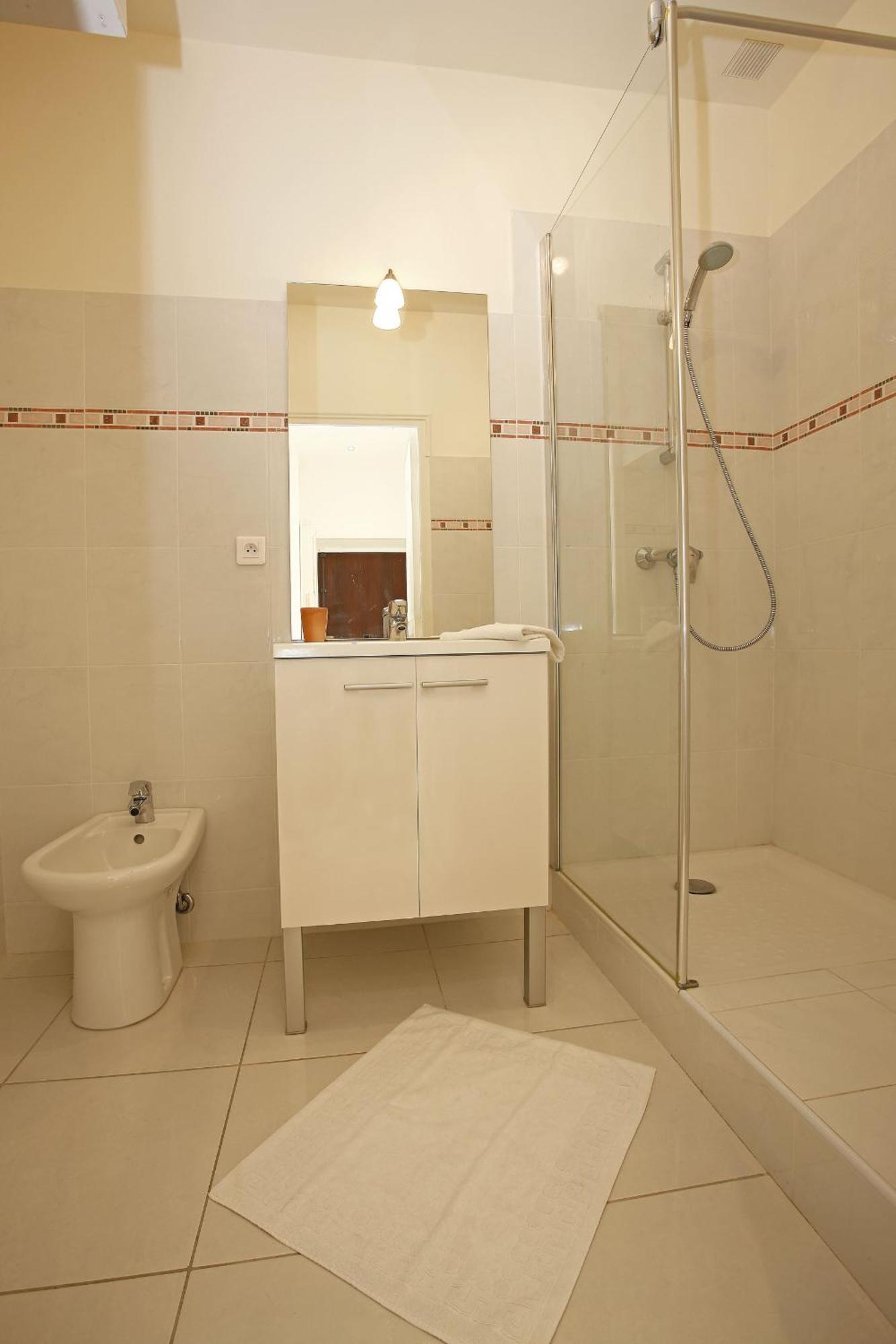 Aigue-Marine - Superbe Appartement Vue Mer 4 Personnes Au Port De Nice Buitenkant foto